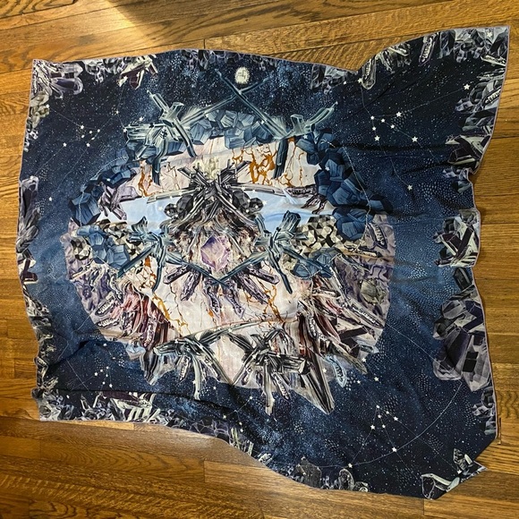 Forget Me Not Meteorite Scarf - Picture 4 of 6
